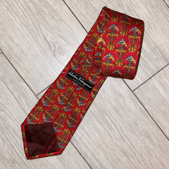 Salvatore Ferragamo vintage neck tie - l Authentic Vintage Salvatore Ferragamo Mens Tie